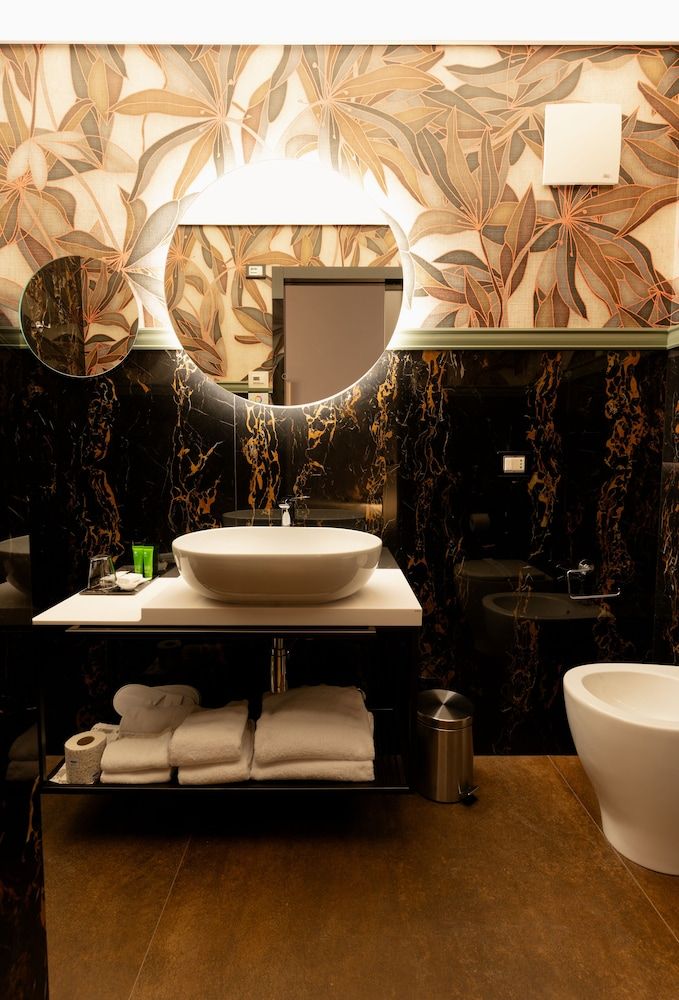 Lo Stemma Luxury Boutique Hotel Deluxe Room, 1 King Bed, Tower 3