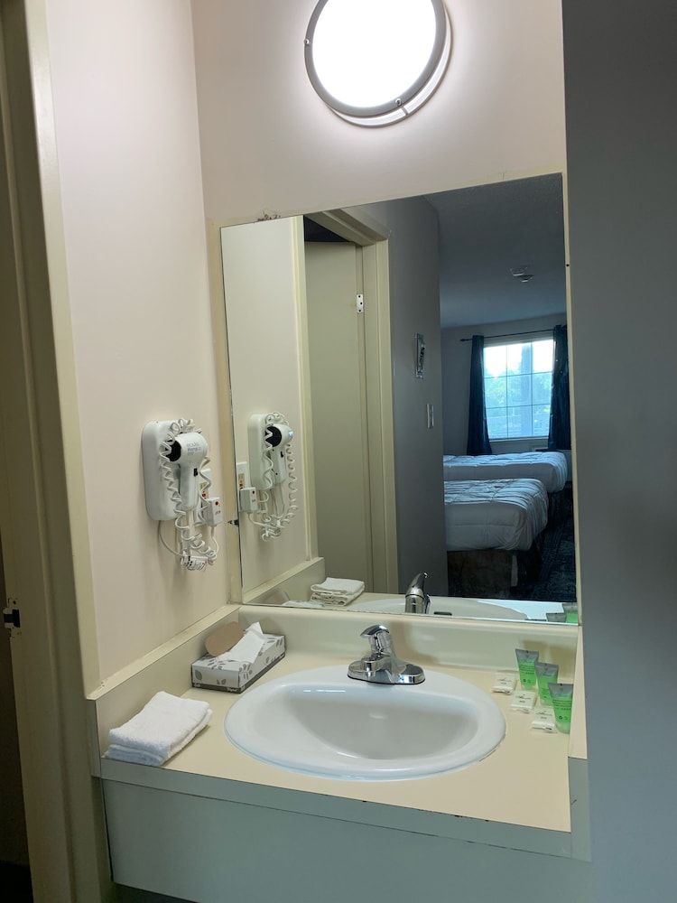 Room - 2 Queen, Private Bathroom