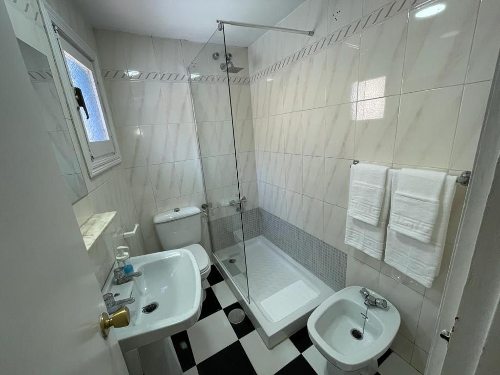 Micaela Charming Hostal Standard Twin Room 6