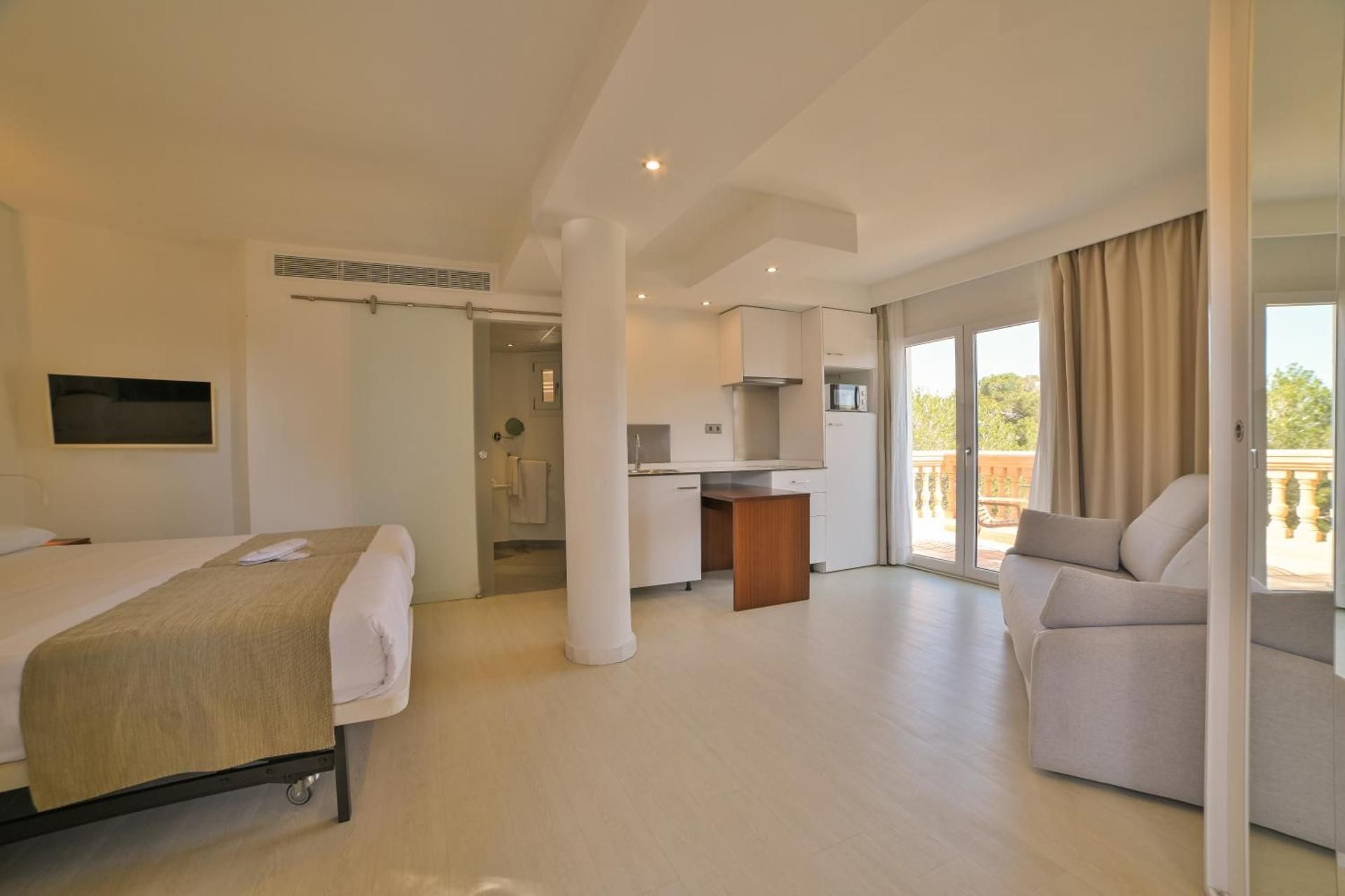 Studio with Beach View