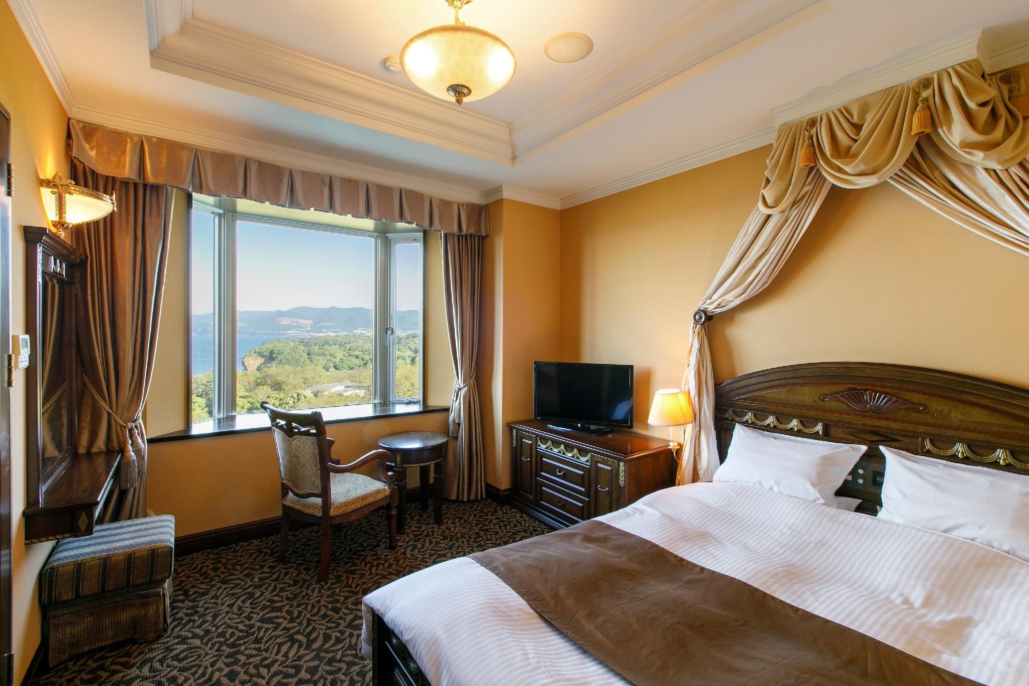 Double B (Non-Smoking)