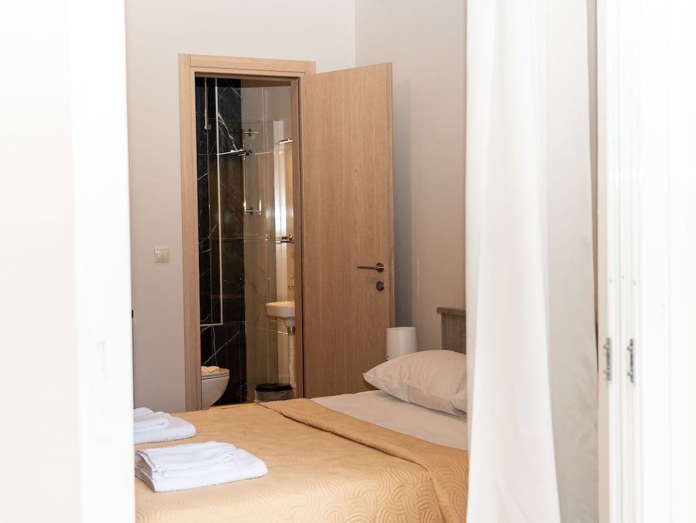 ALLAGIANNIS GROUP APARTMENTS Business Apartment, 1 Double Bed, Non Smoking, Private Bathroom 11