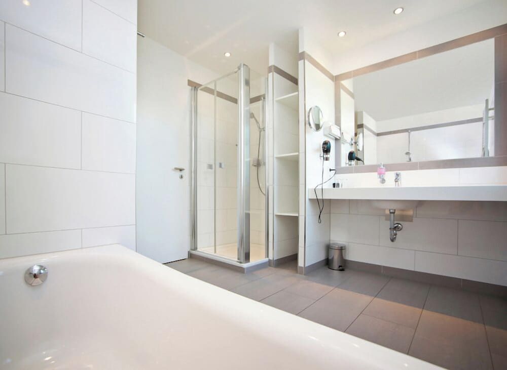 B&O Parkhotel Classic Double Room 3