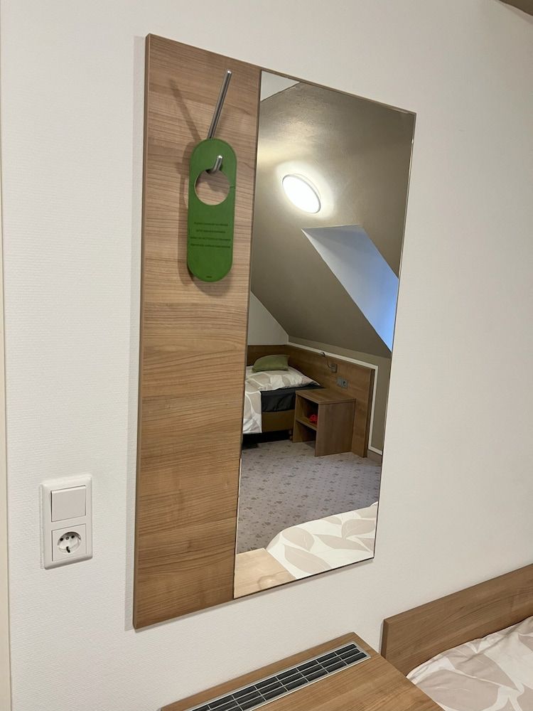 Hotel Schwarzes Kreuz Comfort Single Room, 1 Large Twin Bed, Non Smoking, Private Bathroom 19