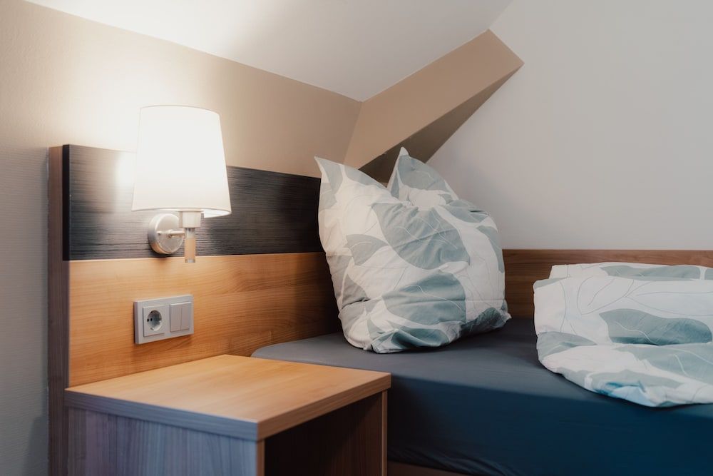 Hotel Schwarzes Kreuz Comfort Single Room, 1 Large Twin Bed, Non Smoking, Private Bathroom 6