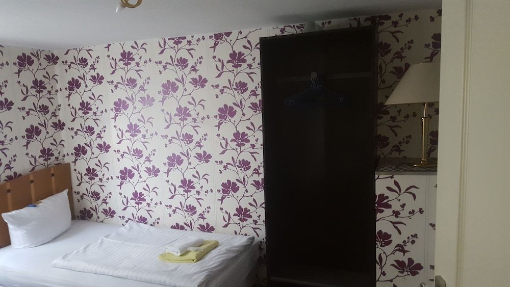 Single Room, Shared Bathroom