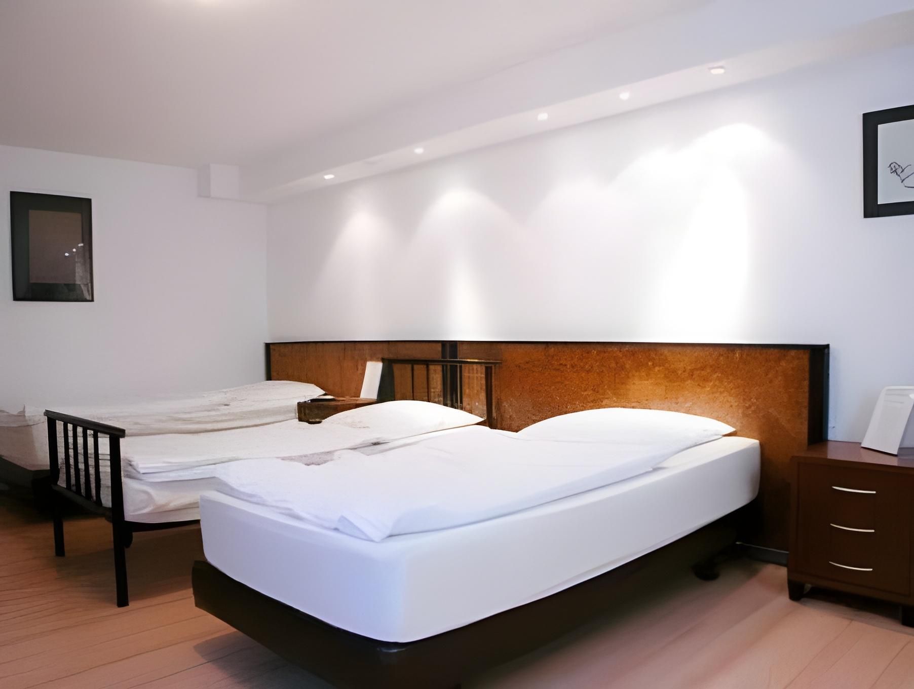 Triple Room with Shared Bathroom