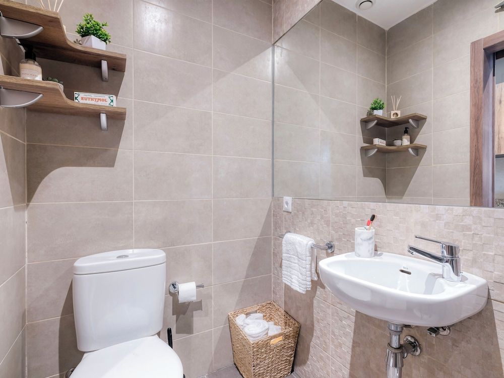 Livensa Living Studios Valencia Marina Real Standard Double Room 4