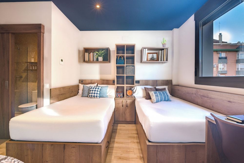 Livensa Living Studios Valencia Marina Real Standard Double Room 2