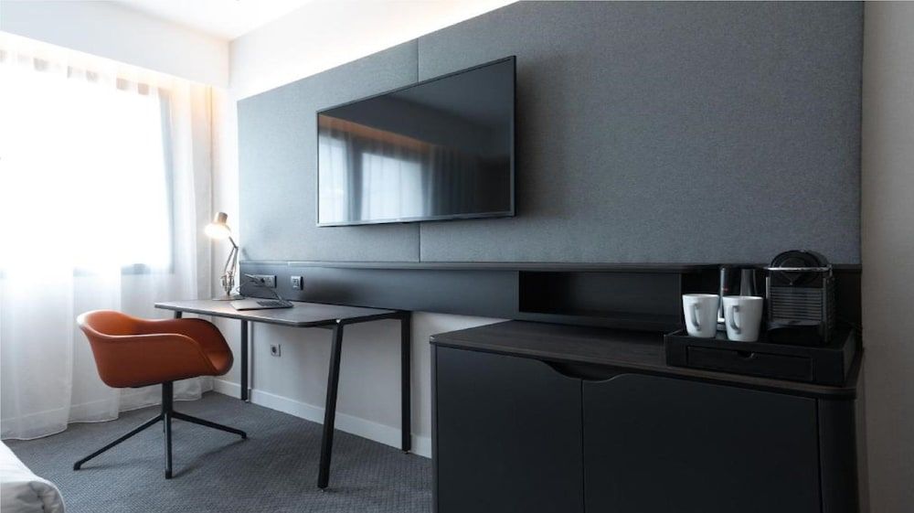 Holiday Inn Dijon Sud Longvic by IHG Premium Room 5