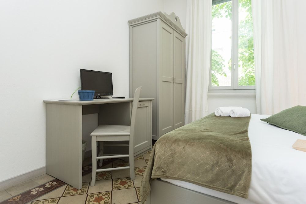 Hotel Leoncino Brescia Superior Triple Room 7