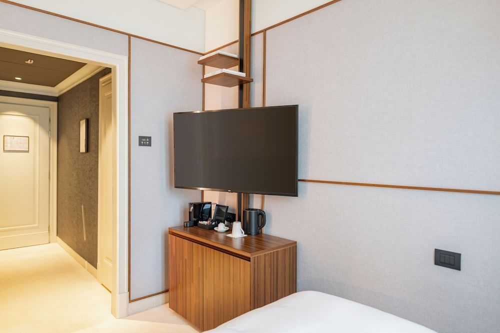 Hotel Brun Deluxe Single Room 3