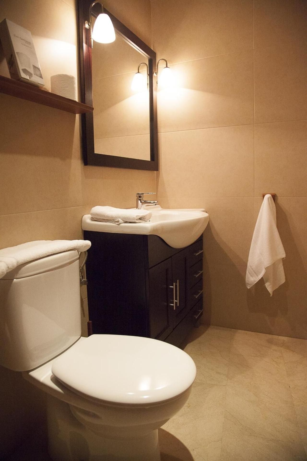 Studio (2 Adults)