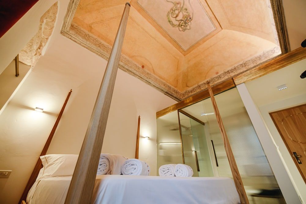 Bayit Charming Place Standard Room, City View 7