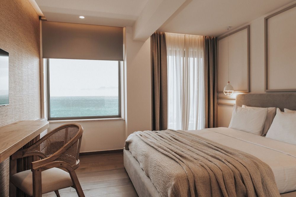 Grand Suite, 2 Bedrooms, Jetted Tub, Sea View