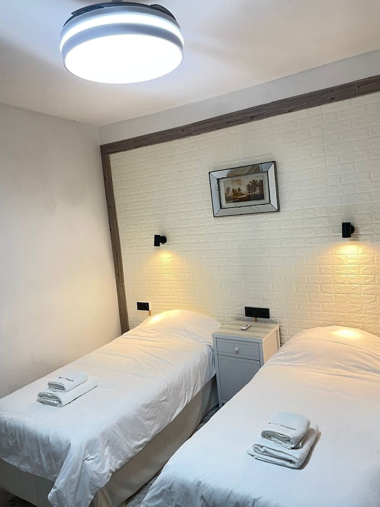 HOTEL ARGANDA Deluxe Studio, Balcony, City View 9