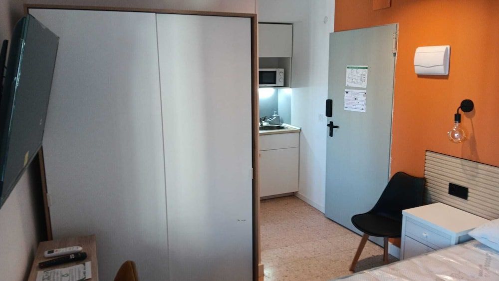 HOTEL ARGANDA Deluxe Studio, Balcony, City View 17