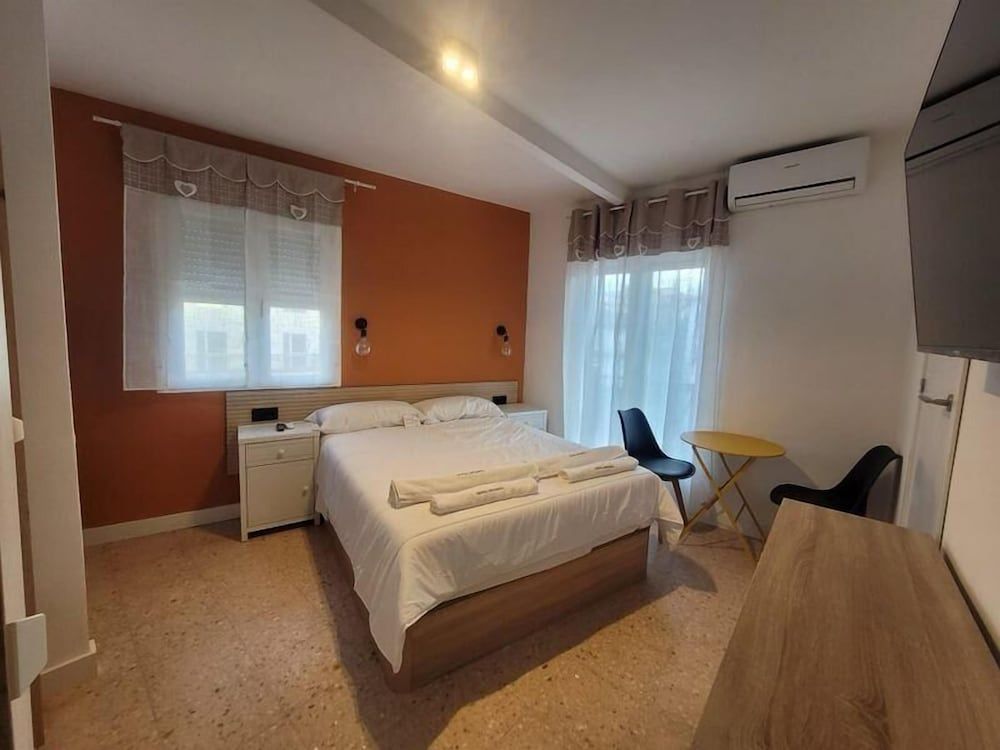 HOTEL ARGANDA Deluxe Studio, Balcony, City View 3