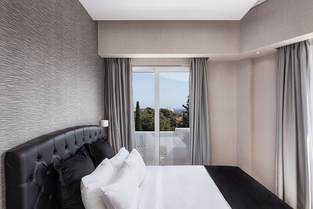 Kreoli Suites Glyfada Superior Room 9