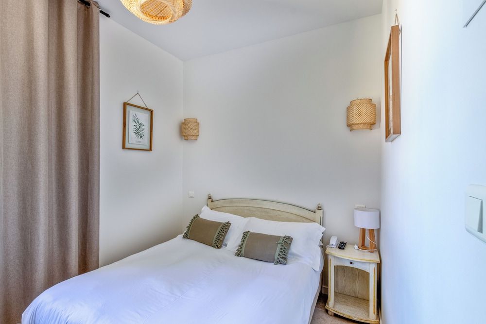 Small Standard Room