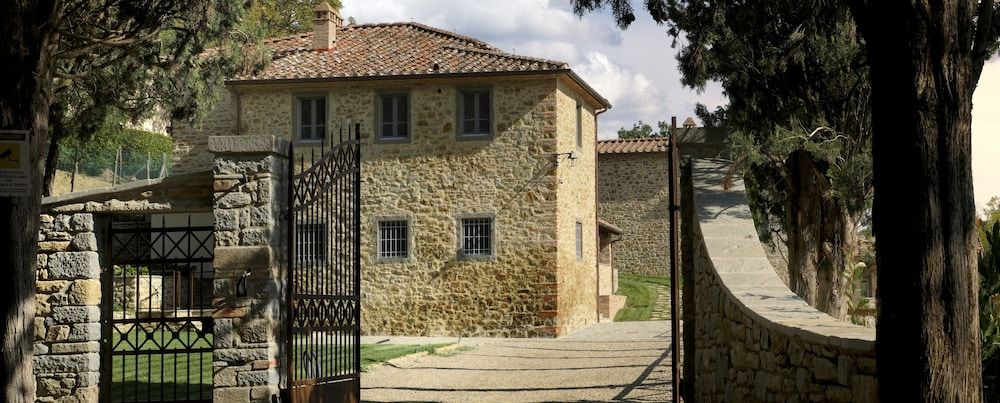 Chimera Tuscany Resort