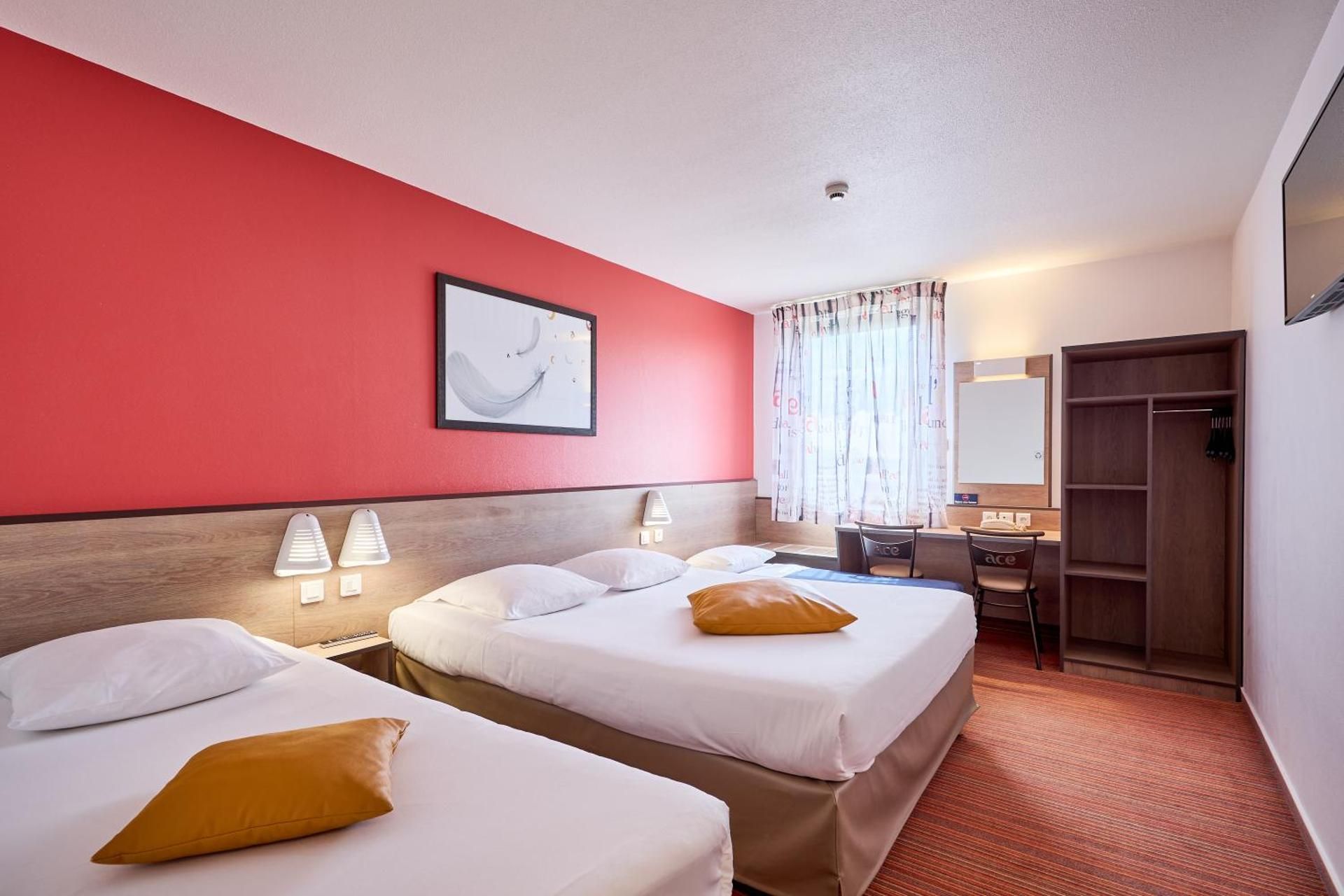Quadruple Room (with spare bed)
