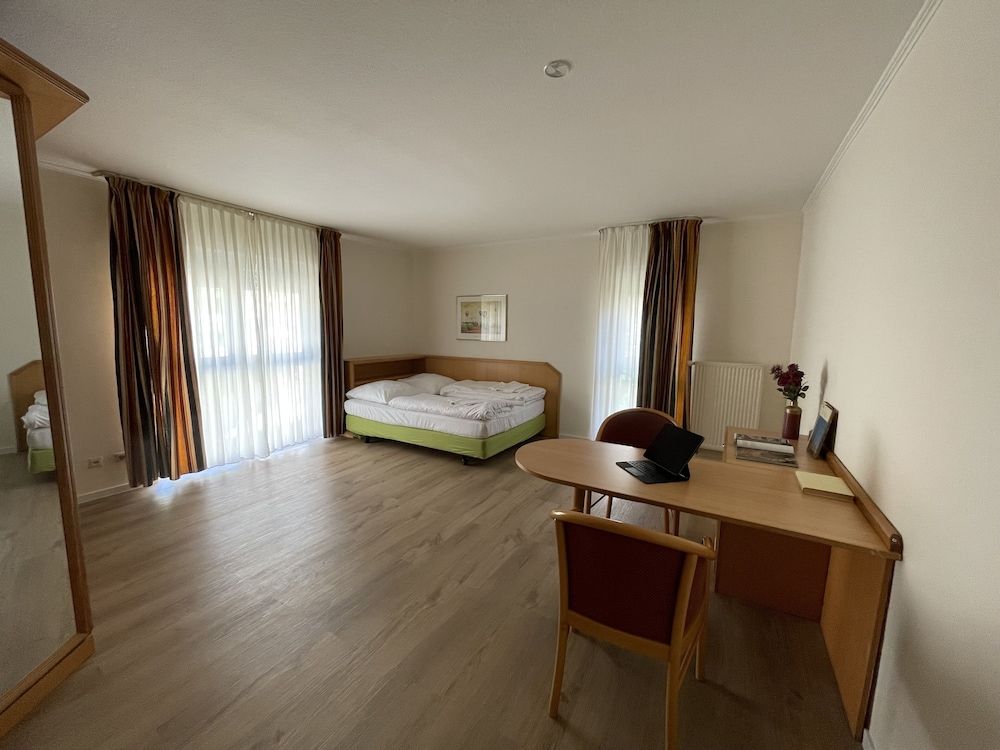 Eurotel am Main Classic Double Room 2