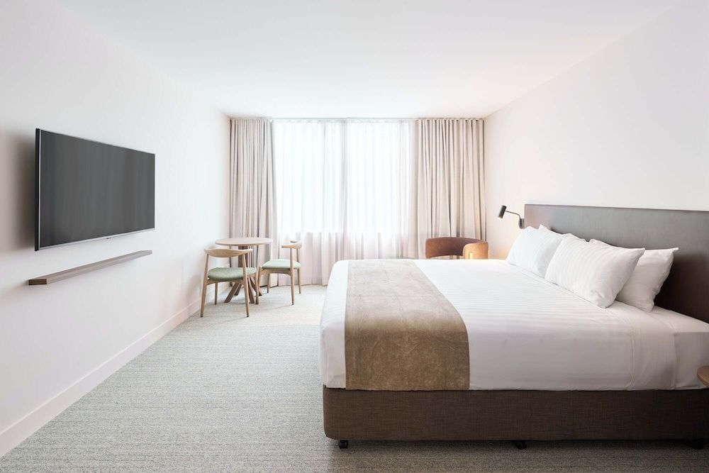 Abode Phillip King Studio (Free Pompeii Exhibition ticket for two & bottle of wine)