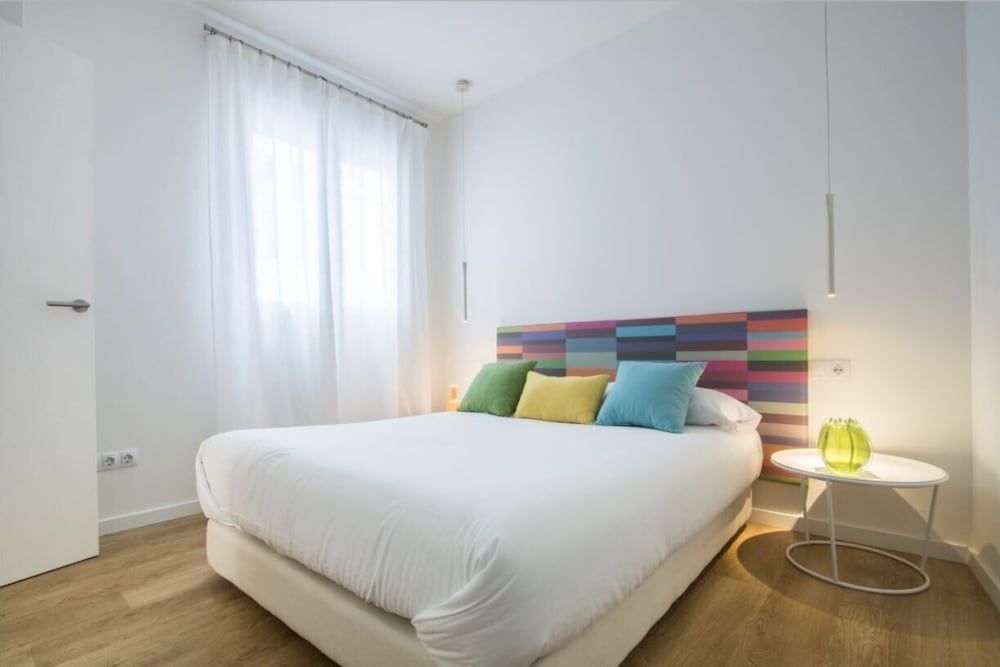 Deluxe Apartment, 2 Bedrooms (R-13)