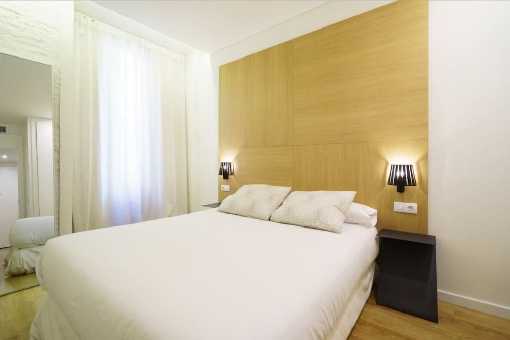 Standard Apartment, 1 Bedroom (R-12)