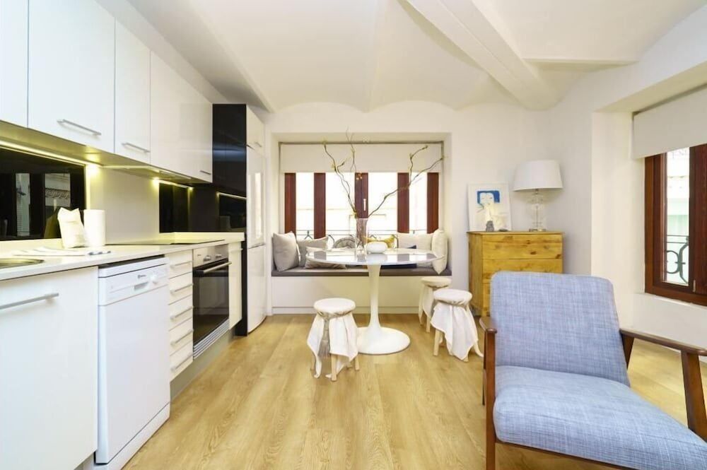 Standard Apartment, 1 Bedroom (R-2)