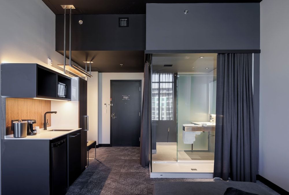 Grand Hôtel TIMES Lévis Prestige Suite 4