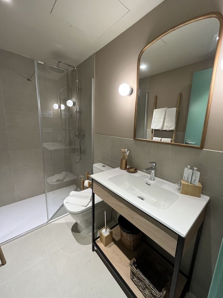 Lindala Natural Economy Double Room 4