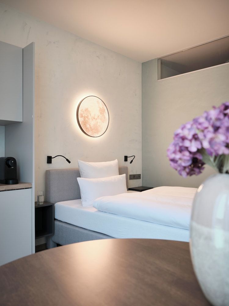 PHIL & MAX Hotel & Apartments Messe