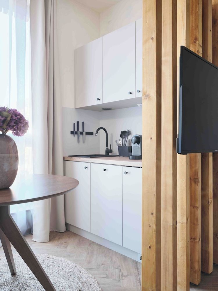 PHIL & MAX Hotel & Apartments Messe Comfort Double or Twin Room 8