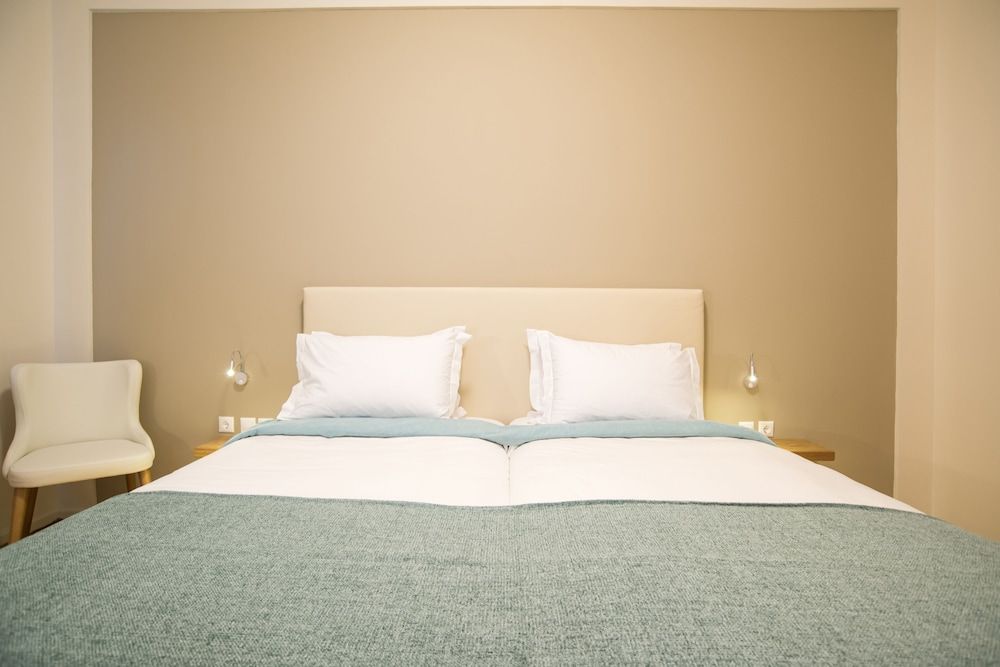 V Hotel Delphi Standard Room