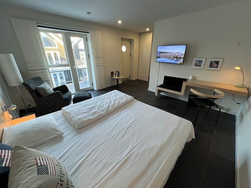 Hotel Strandtangen Double Room towards the Courtyard 2