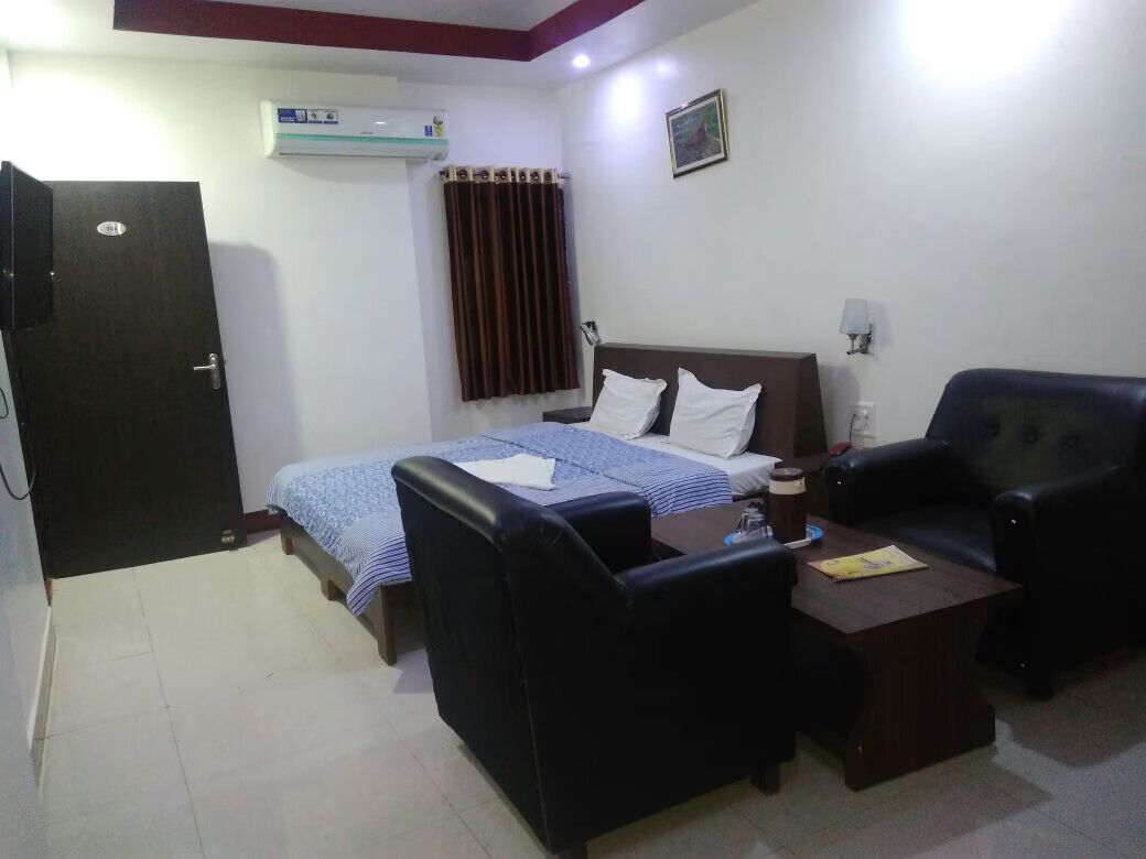 Hotel Apaar Residency Deluxe Ac Room 8