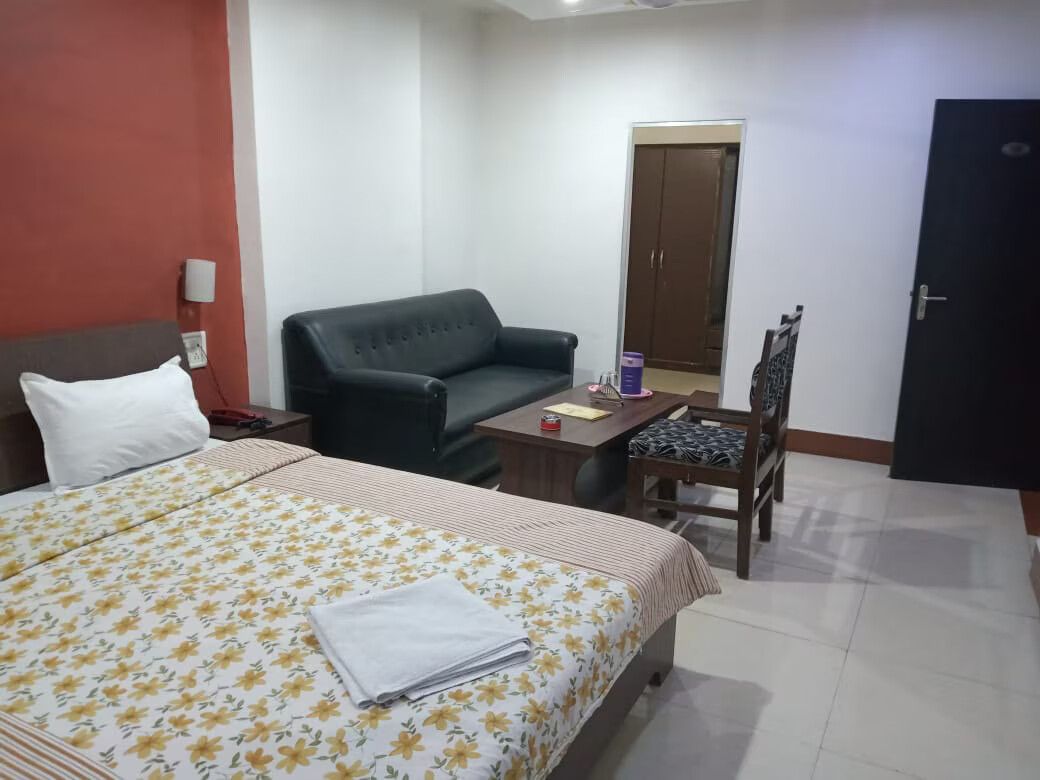 Hotel Apaar Residency Deluxe Ac Room 9