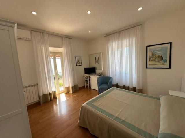 Double Room with Balcony and Sea View