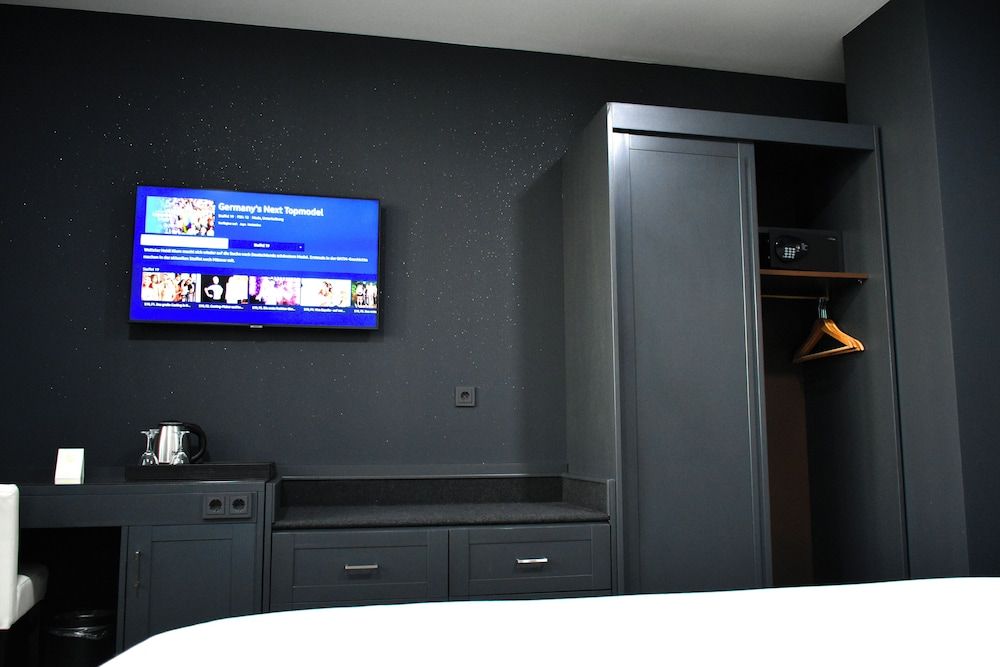 Tibet Hotel am Airport Economy Twin Room 6