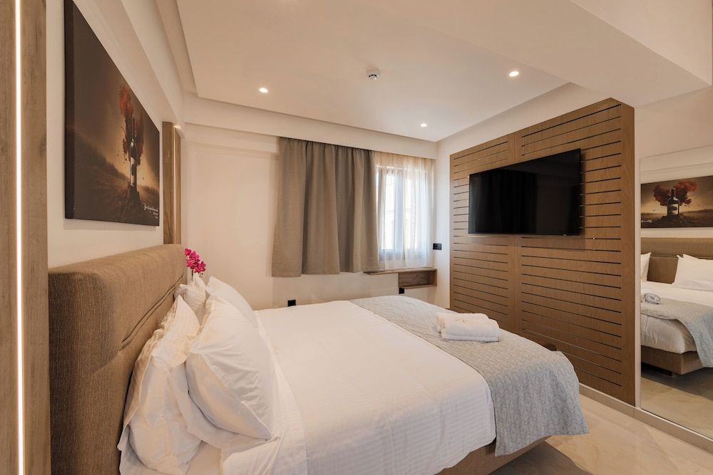 The Wine Hotel Executive Suite 6