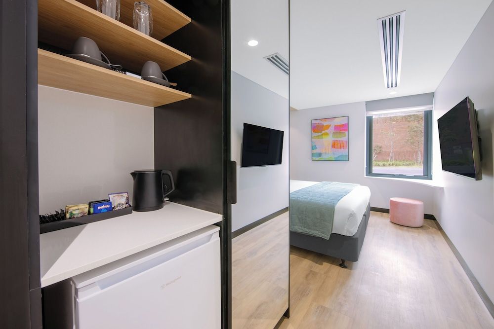 Haberfield Hotel Standard King Room 7