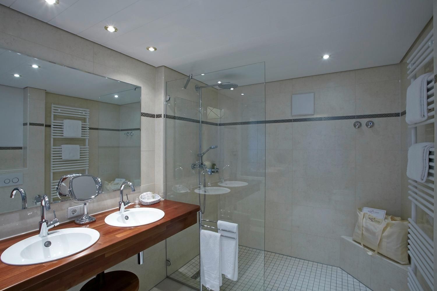 Junior Suite (Ludwig)