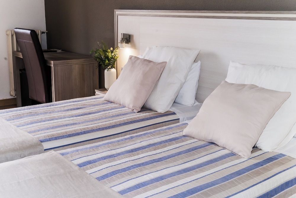 Hotel Planas Deluxe Double Room, Balcony, Sea View