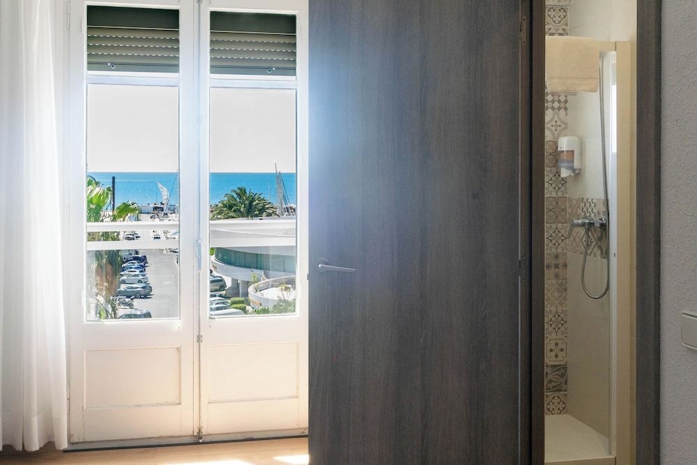 Hotel Planas Deluxe Double Room, Balcony, Sea View 7