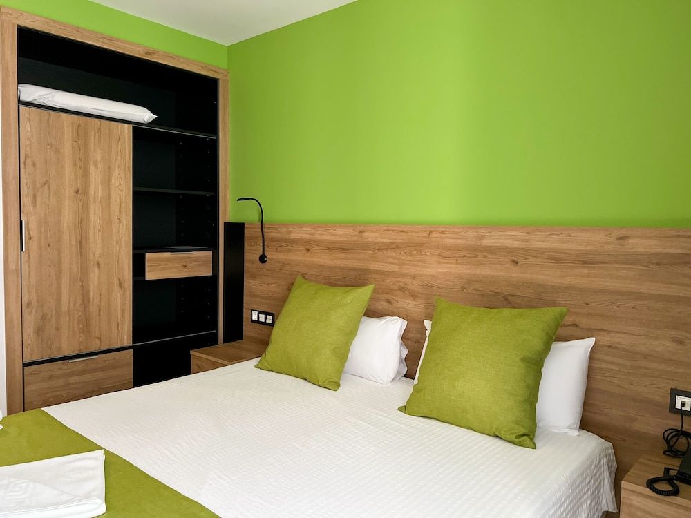 Superior Double Room (1 Adult + 1 Child)