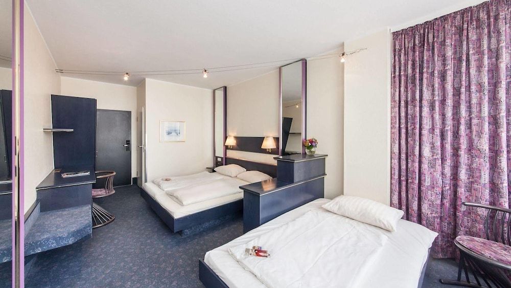 Comfort Twin Room