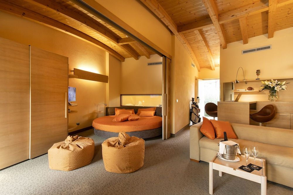 Premium Suite