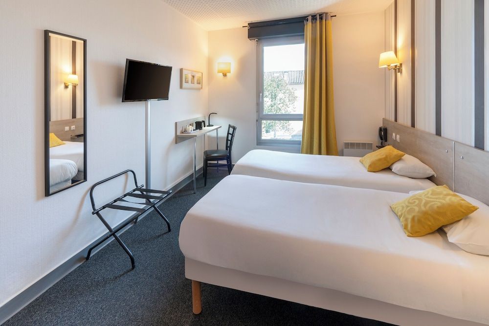 Sure Hotel by Best Western Angouleme Standard Room, 2 Twin Beds, Non Smoking 4